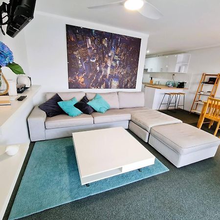 Chic 2 Bed Apartment On Scarborough Beach Perth Luaran gambar